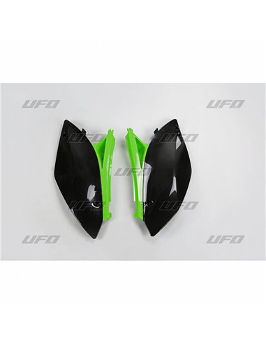 O lado traseiro do UFO-Plast cobre o original Kawasaki KA04706-999